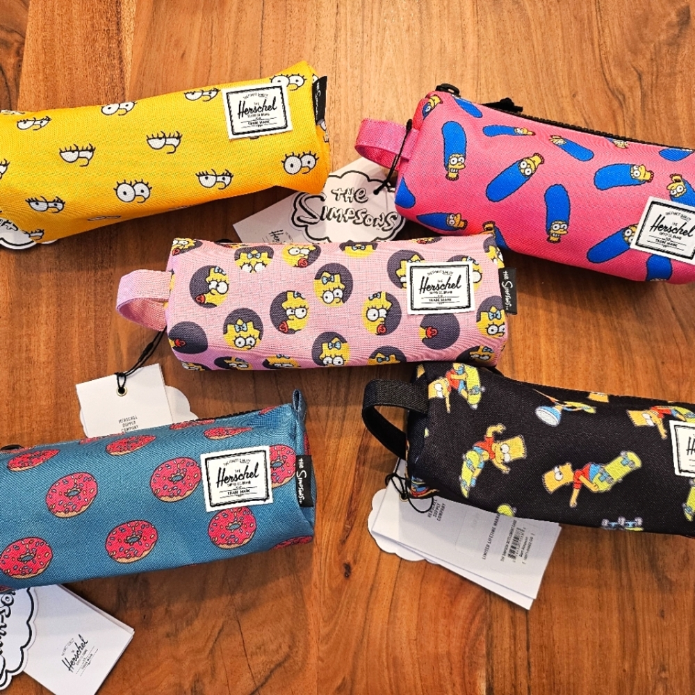 Brand new w/tags Herschel X Simpsons Settlement Case set
